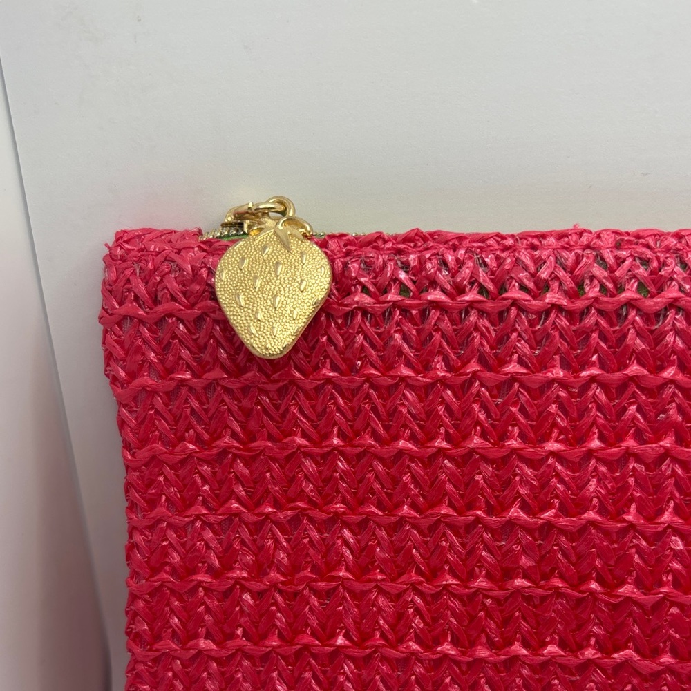 Ipsy Stylish Hot Pink Clutch Bag/Make Up Bag.  New - Picture 2 of 4